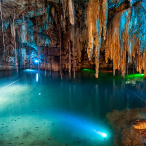 Cueva-de-los-Verdes-Lanzarote-1024x682