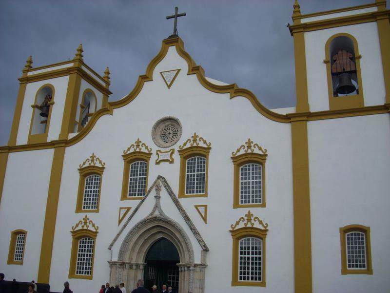Igreja em Angra