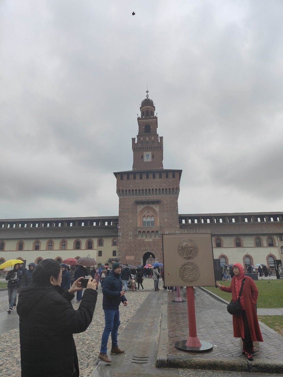 2599e3a7-76e4-46b3-823c-cf4f2941f368-1_all_12268.jpg
