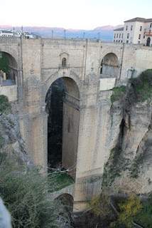 a1.bp.blogspot.com__4LhEh_7pTj8_UNwubwZdJRI_AAAAAAAAAgY_eKd0nERrYdk_s320_ronda__2_.JPG