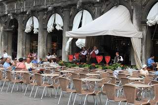a1.bp.blogspot.com__W3ccc2JSq0k_UPamRQBzz9I_AAAAAAAABHU_wq7g8hzoi18_s320_veneza_2B_252823_2529.JPG