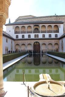 a2.bp.blogspot.com__h8eNPYmVjsM_UNwuoB_c_FI_AAAAAAAAAhI_sd0AhT44kRk_s320_alhambra__25286_2529.JPG