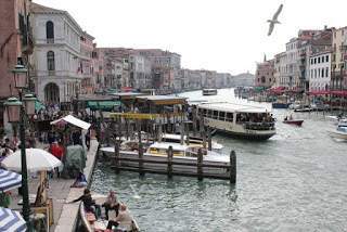 a2.bp.blogspot.com__Ly77jGvq3j0_UPakubigB3I_AAAAAAAABGA_eJp77HLNXms_s320_veneza_2B_252821_2529.JPG