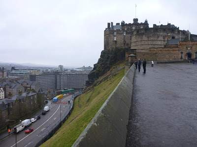 a2.bp.blogspot.com__yi0NjfX_JOI_UWaUXQ9SiuI_AAAAAAAABgM_fWVQSCAcnIQ_s400_edimburgo__38_.JPG