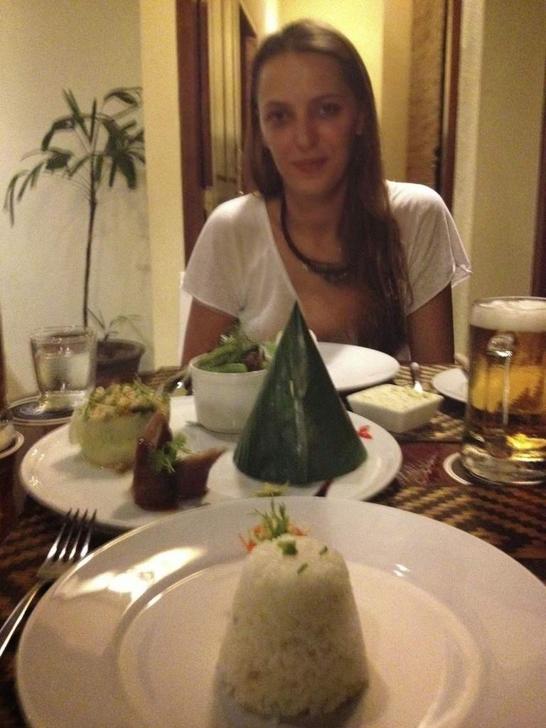 a3.bp.blogspot.com__PvNdHHBGONc_U8QJdiLvAfI_AAAAAAAAAwk_vrQwA_kZaFg_s1600_comida.jpg
