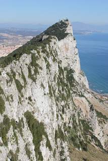 a4.bp.blogspot.com__n05tnMVvbJc_UNwuDdXkHkI_AAAAAAAAAfM_gCBKmrH2BgQ_s320_gibraltar__7_.JPG