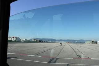 a4.bp.blogspot.com__wsxjPxC6ADo_UNwt_BwpeCI_AAAAAAAAAek_Ak_8Qf0ocpU_s320_gibraltar__2_.JPG