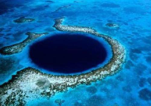 aboaviagem.org_uploads_2010_07_08_14_Caye_Caulker_Great_Blue_Hole_Belize.jpg