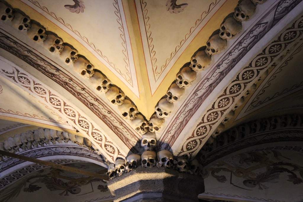 adl.dropboxusercontent.com_u_59751769_Evora_CapelaOssos.jpg