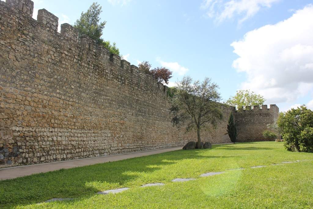 adl.dropboxusercontent.com_u_59751769_Evora_Muralhas.jpg