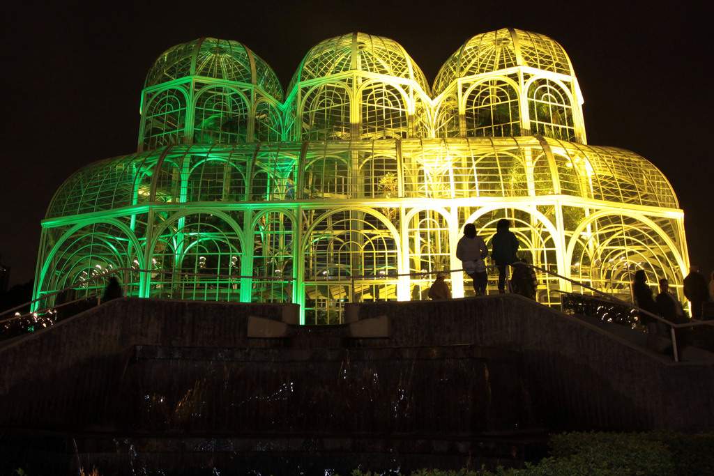afotospublicas.s3.amazonaws.com_files_2014_03_iluminacao_curitiba.jpg