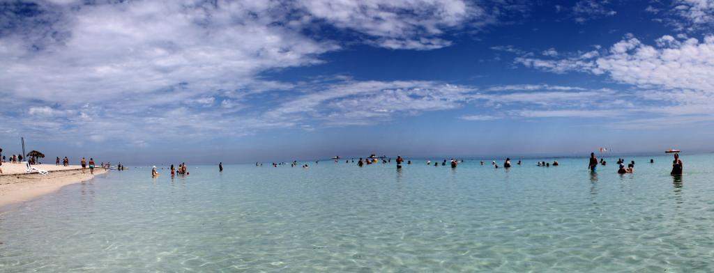 ai1006.photobucket.com_albums_af183_ajml28_Cuba_20Jun_202014_CubaR043_zpsb5e62c68.jpg