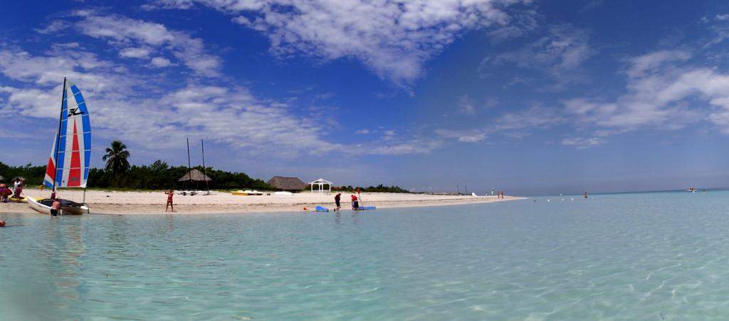 ai1006.photobucket.com_albums_af183_ajml28_Cuba_20Jun_202014_CubaR069_zps12fa2d99.jpg