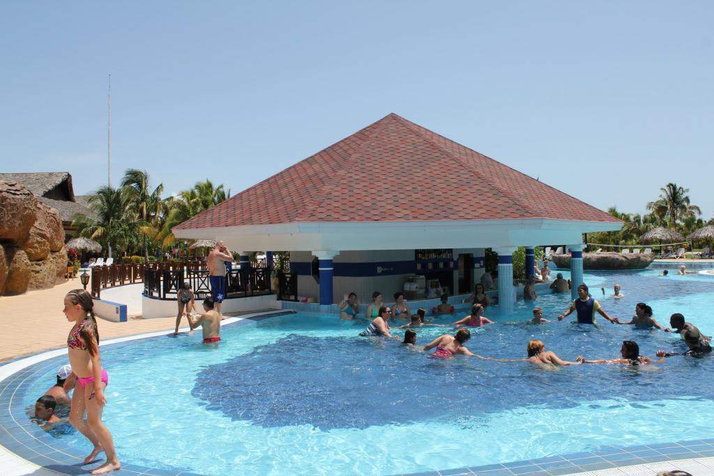 ai1006.photobucket.com_albums_af183_ajml28_Cuba_20Jun_202014_CubaR083_zpsf33ab39b.jpg