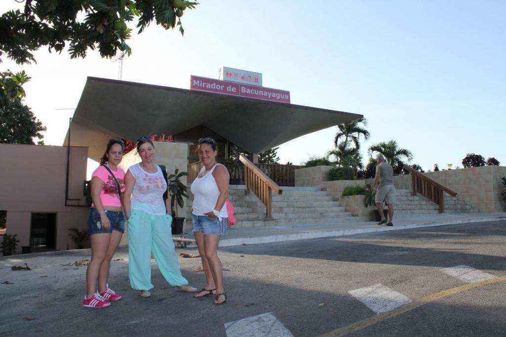 ai1006.photobucket.com_albums_af183_ajml28_Cuba_20Jun_202014_CubaR085_zps6857c31a.jpg