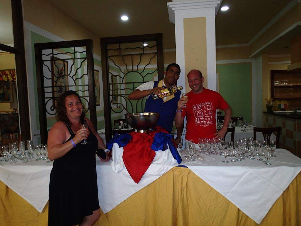 ai1006.photobucket.com_albums_af183_ajml28_Cuba_20Jun_202014_CubaR176_zps3f3674c9.jpg