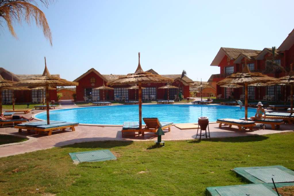 ai1045.photobucket.com_albums_b452_hdptuga_Egypte_Hotel1.jpg
