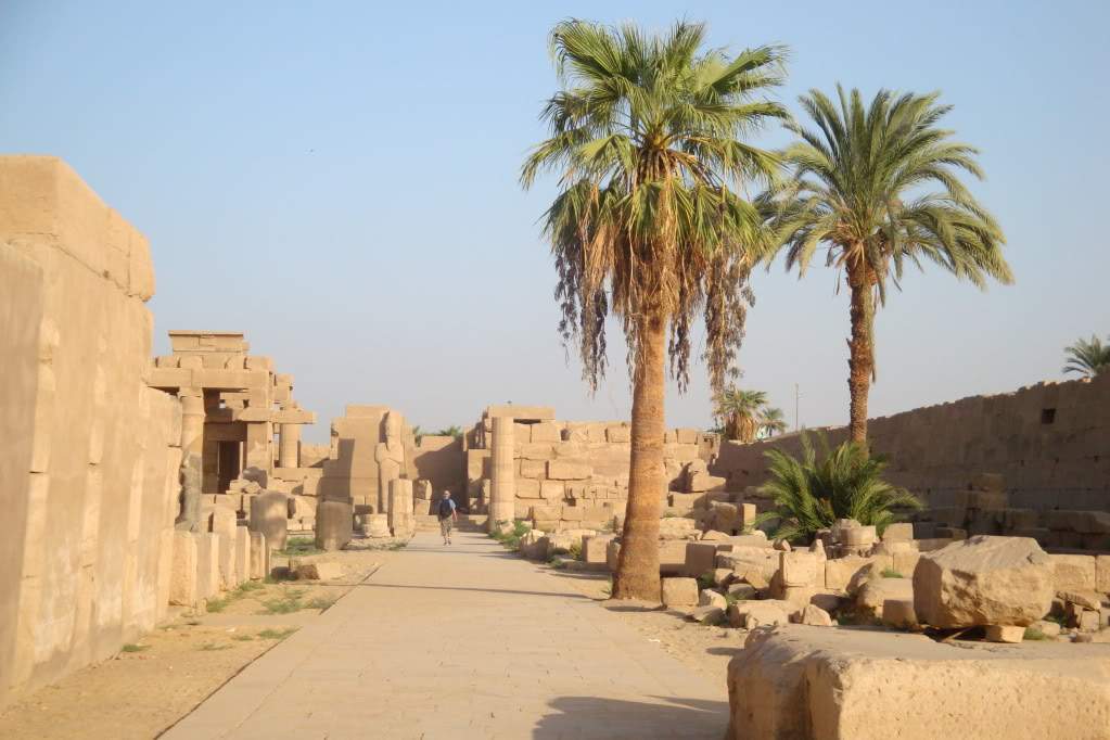 ai1045.photobucket.com_albums_b452_hdptuga_Egypte_LouxorTempledeKarnak24.jpg