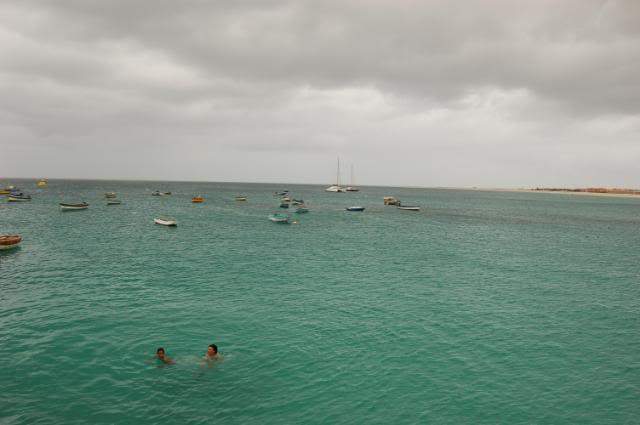 ai105.photobucket.com_albums_m219_bnuno40_Cabo_20verde_DSC_2703.jpg
