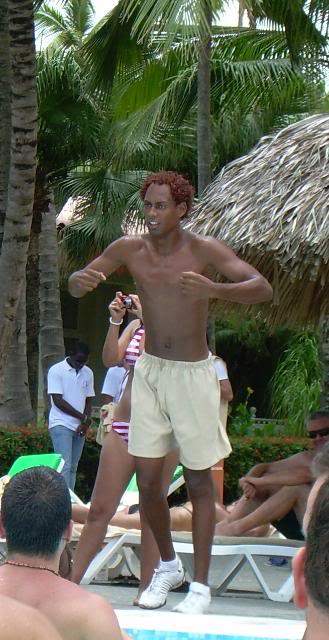 ai105.photobucket.com_albums_m219_bnuno40_Palace_DSCN3931.jpg