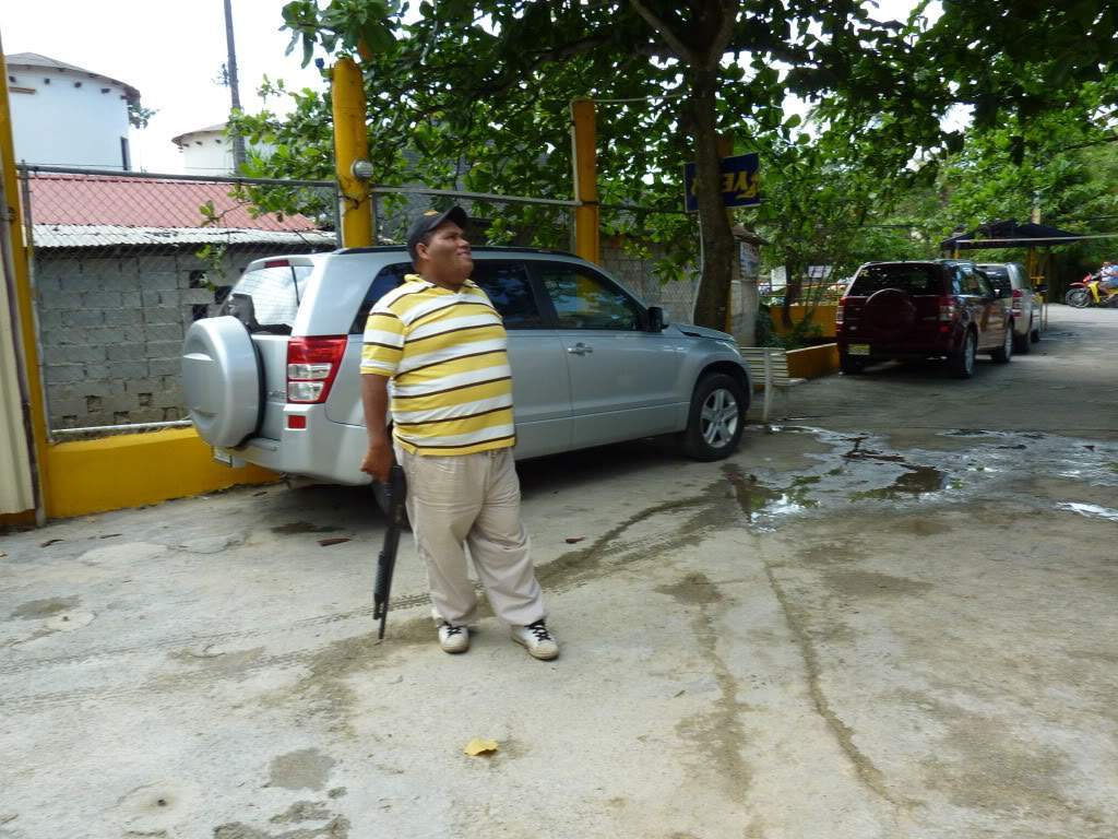 ai1051.photobucket.com_albums_s425_acristina1_Samana_202012_20Report_79LTSeguranadoRentacar.jpg