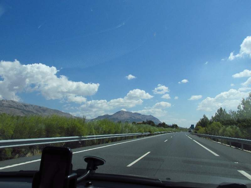 ai1056.photobucket.com_albums_t367_varycela_ferias_2014_d3_IMG_0637_zps0a0beff5.jpg