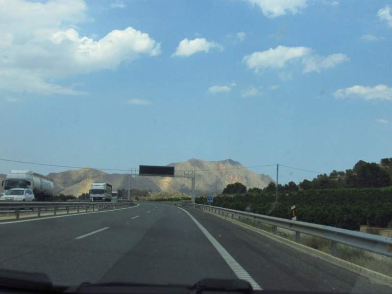 ai1056.photobucket.com_albums_t367_varycela_ferias_2014_d3_IMG_0650_zps06394479.jpg