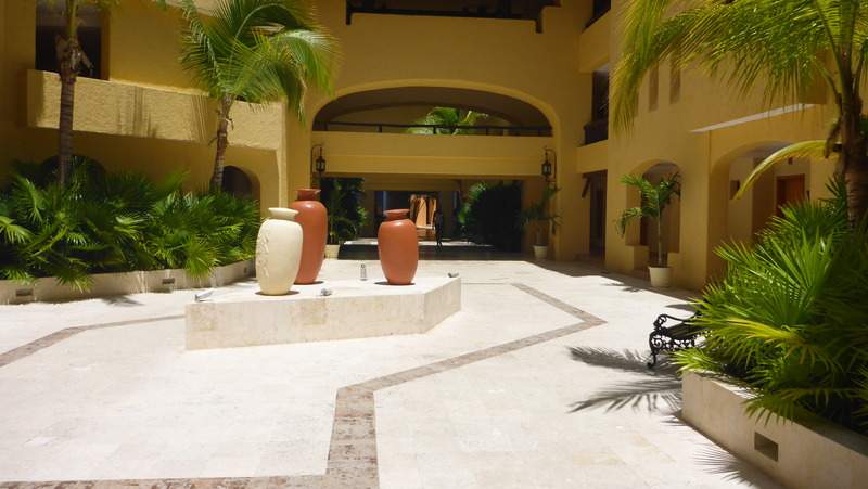 ai107.photobucket.com_albums_m301_pedrotdi150_Mexico_P1120679_zps3lixyoys.jpg