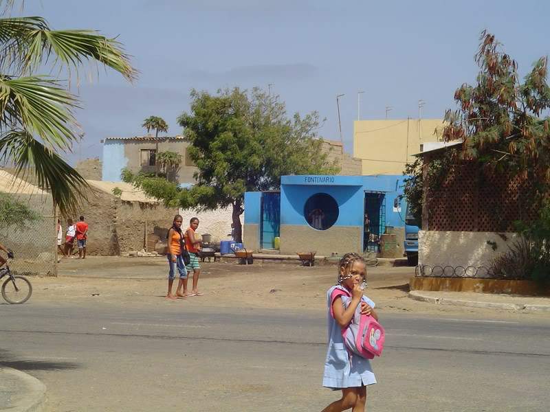 ai1080.photobucket.com_albums_j334_jnunes1977_Cabo_20Verde_SAL_CaboVerde060800x600.jpg
