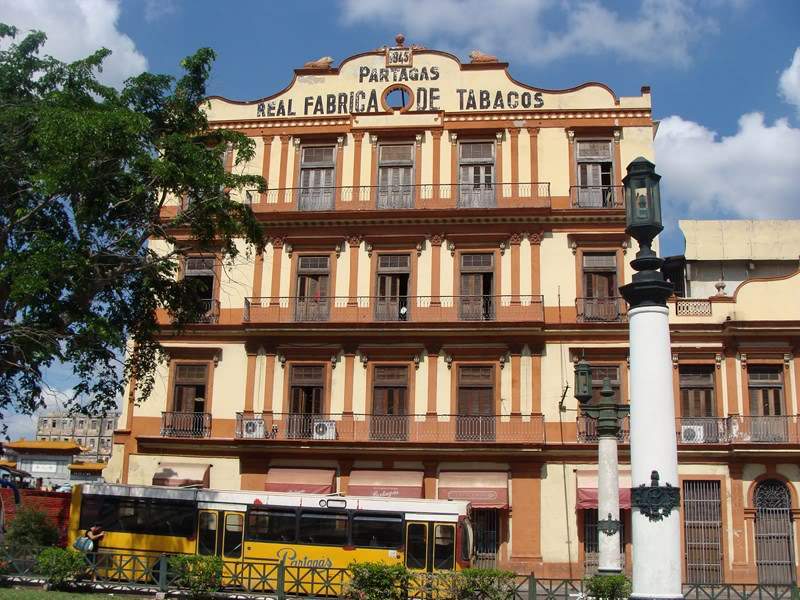 ai1080.photobucket.com_albums_j334_jnunes1977_Cuba_Havana_CUBA_MAIO2009_4GB774800x600.jpg