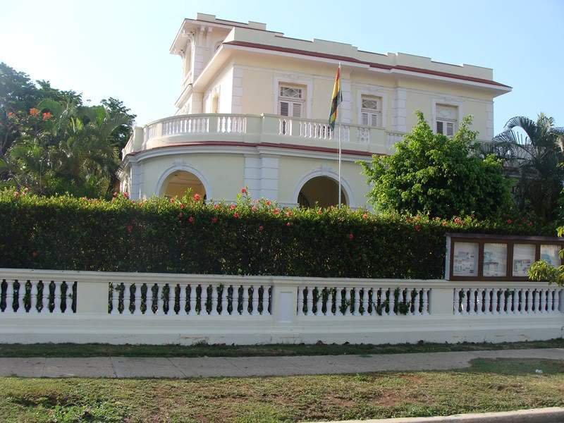 ai1080.photobucket.com_albums_j334_jnunes1977_Cuba_Havana_CUBA_MAIO2009_4GB_II031800x600.jpg