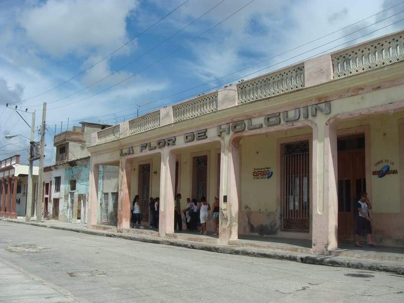 ai1080.photobucket.com_albums_j334_jnunes1977_Cuba_Holguin_CUBA_MAIO2009_4GB119800x600.jpg