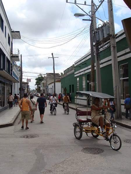 ai1080.photobucket.com_albums_j334_jnunes1977_Cuba_Holguin_CUBA_MAIO2009_4GB139800x600.jpg