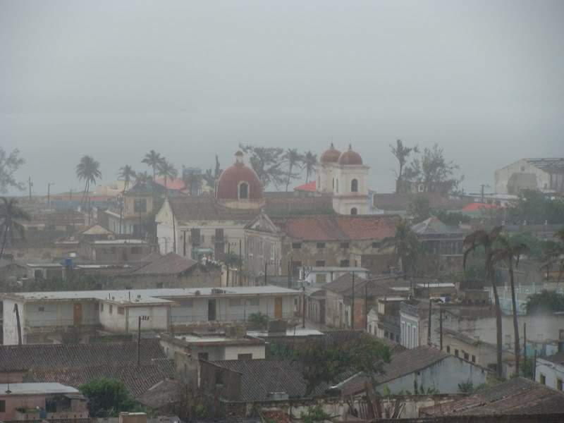 ai1080.photobucket.com_albums_j334_jnunes1977_Cuba_Holguin_CUBA_MAIO2009_4GB272800x600.jpg
