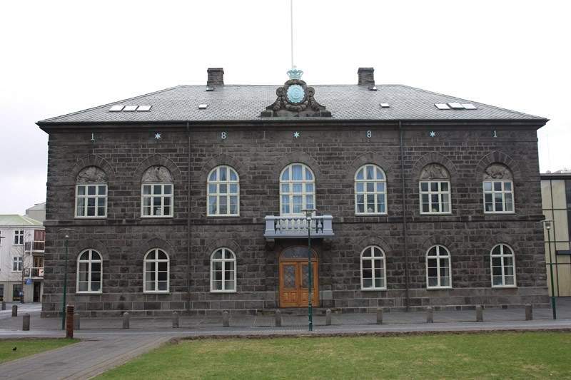 ai1080.photobucket.com_albums_j334_jnunes1977_islandia_202_islandia921800x600.jpg