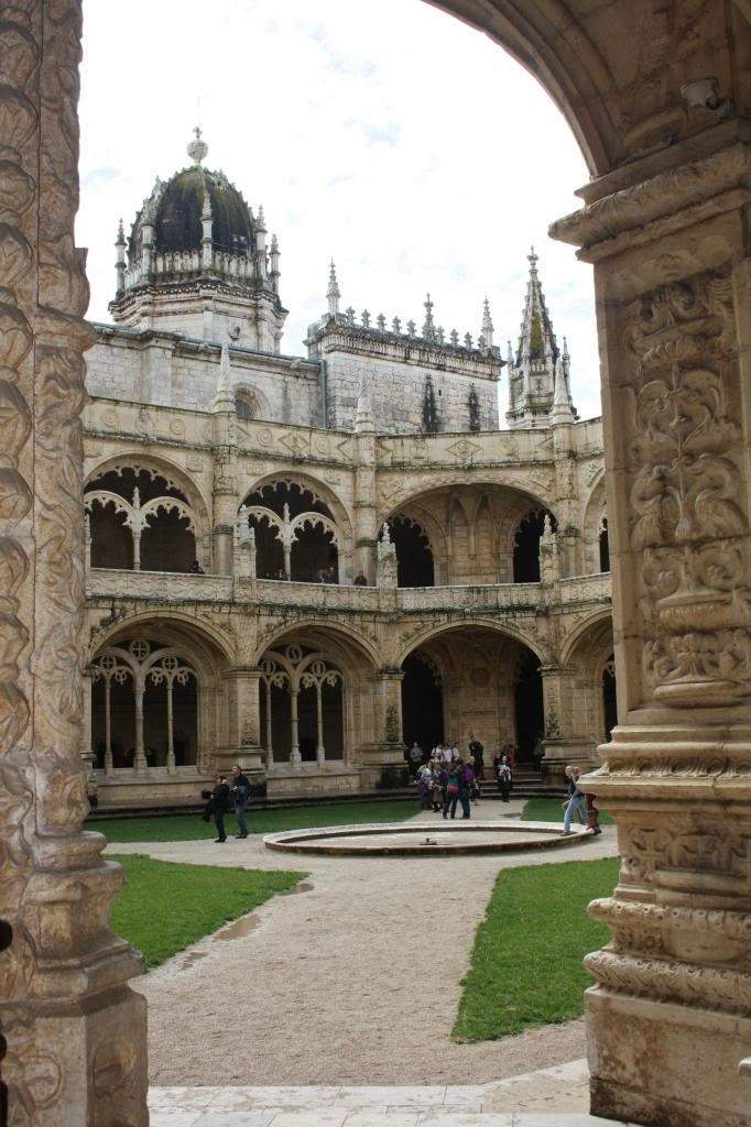 ai1080.photobucket.com_albums_j334_jnunes1977_Lisboa_Jeronimos_075_zpsd84d8940.jpg