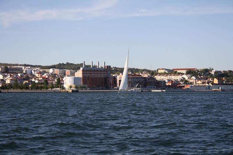 ai1080.photobucket.com_albums_j334_jnunes1977_Lisboa_Tejo_303800x600.jpg