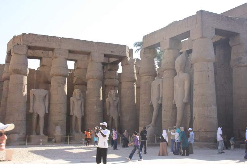 ai1080.photobucket.com_albums_j334_jnunes1977_luxor_egipto20102145800x600.jpg