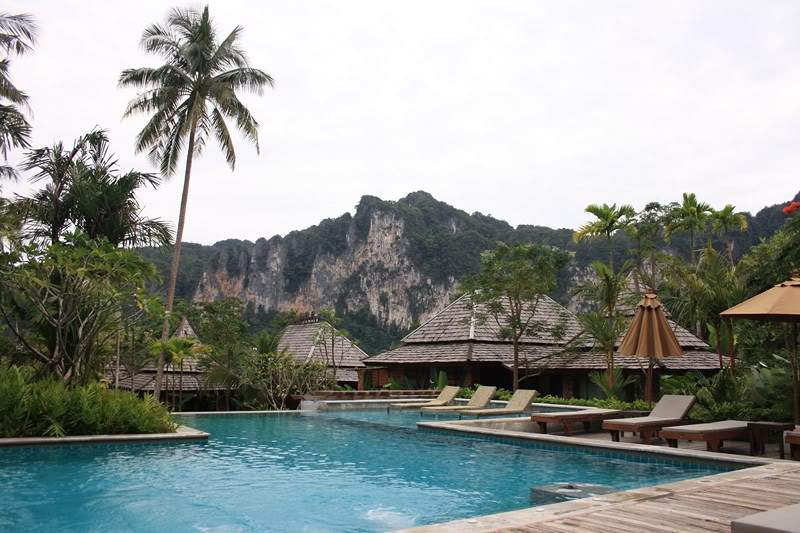 ai1080.photobucket.com_albums_j334_jnunes1977_Tailandia_praia_Tailandia818800x600.jpg