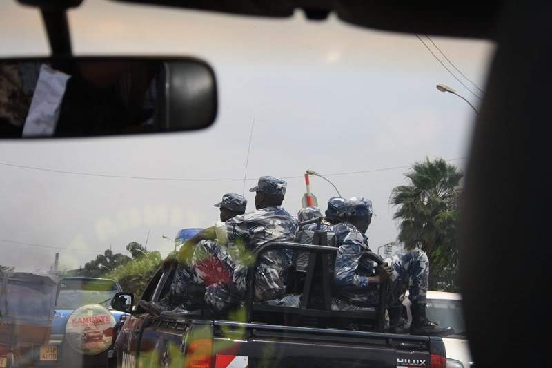 ai1080.photobucket.com_albums_j334_jnunes1977_Uganda_20__20Dia_2017_uganda4514800x600.jpg