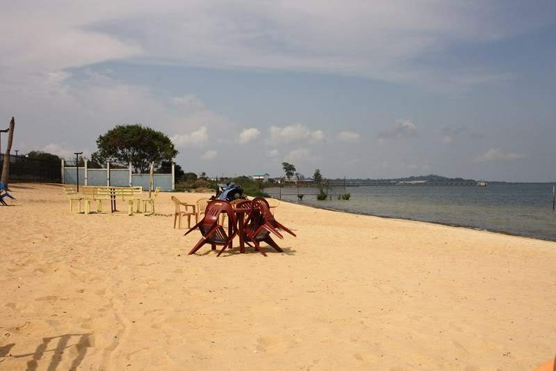 ai1080.photobucket.com_albums_j334_jnunes1977_Uganda_20__20Dia_2017_uganda4527800x600.jpg