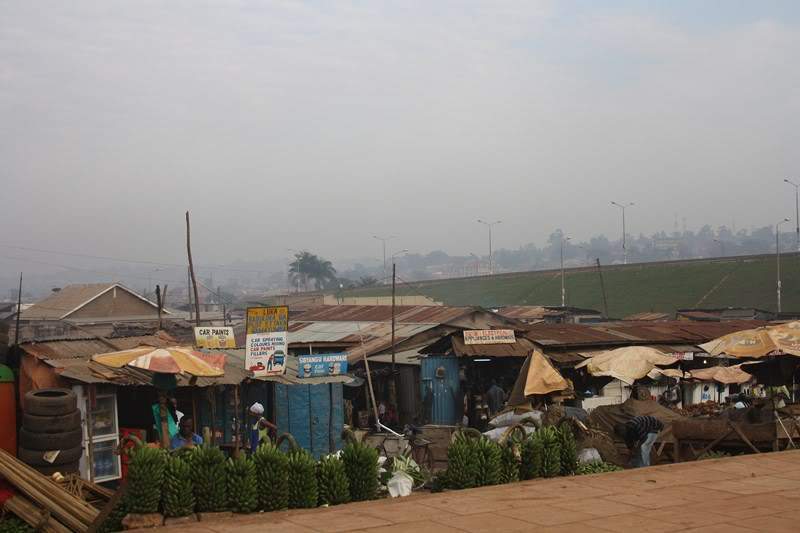 ai1080.photobucket.com_albums_j334_jnunes1977_Uganda_20__20Dia_202_uganda030800x600.jpg