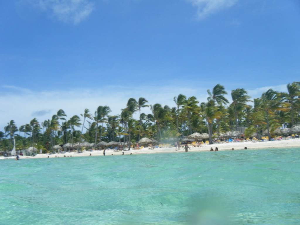 ai1081.photobucket.com_albums_j354_miazita_PuntaCana2011108.jpg