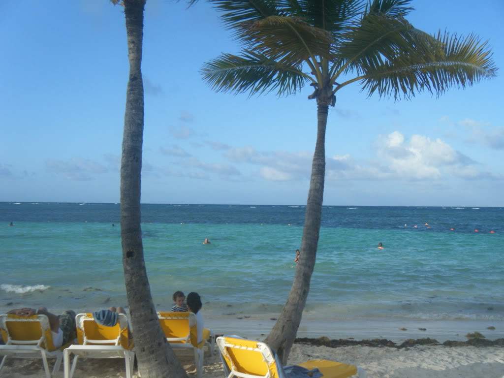 ai1081.photobucket.com_albums_j354_miazita_PuntaCana201114.jpg