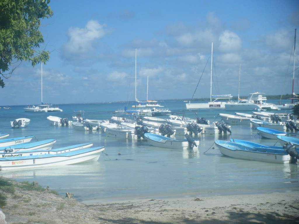 ai1081.photobucket.com_albums_j354_miazita_PuntaCana2011161.jpg