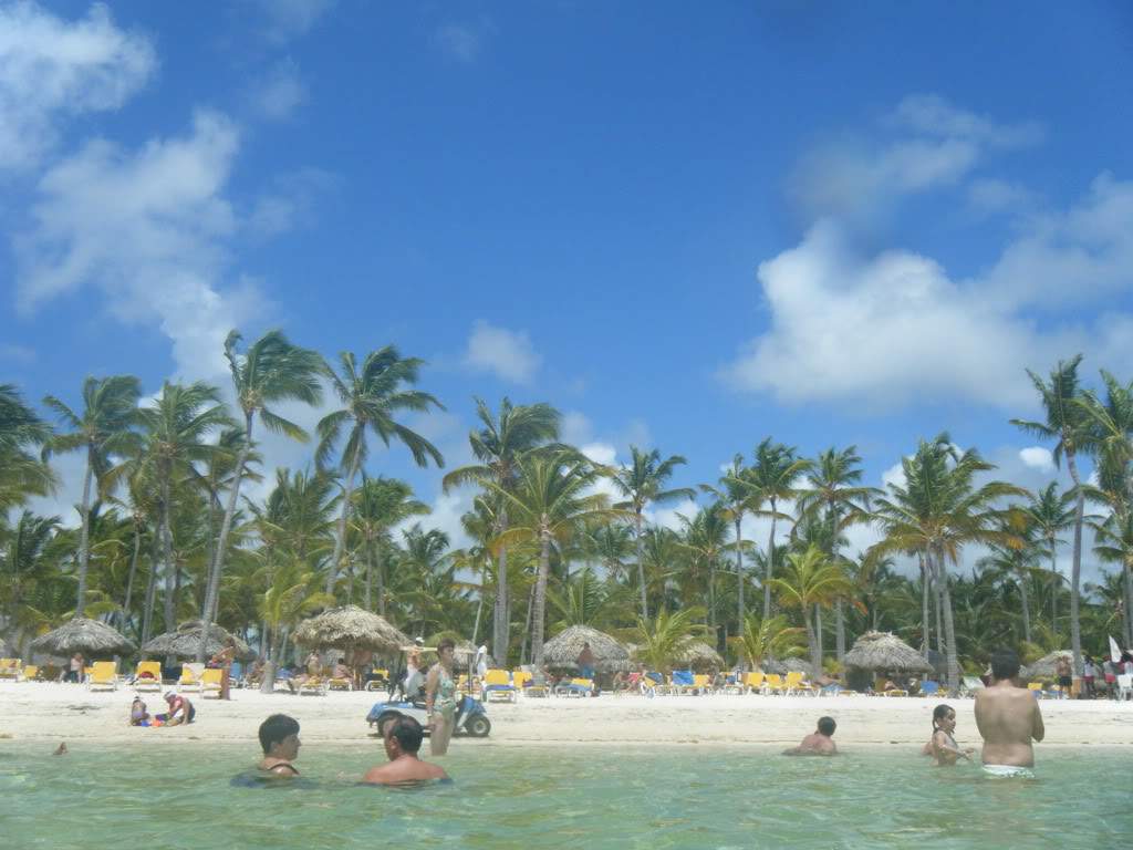 ai1081.photobucket.com_albums_j354_miazita_PuntaCana201180.jpg