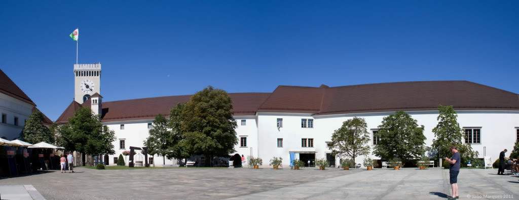 ai1100.photobucket.com_albums_g415_jpmeslovenia_Panormica5.jpg