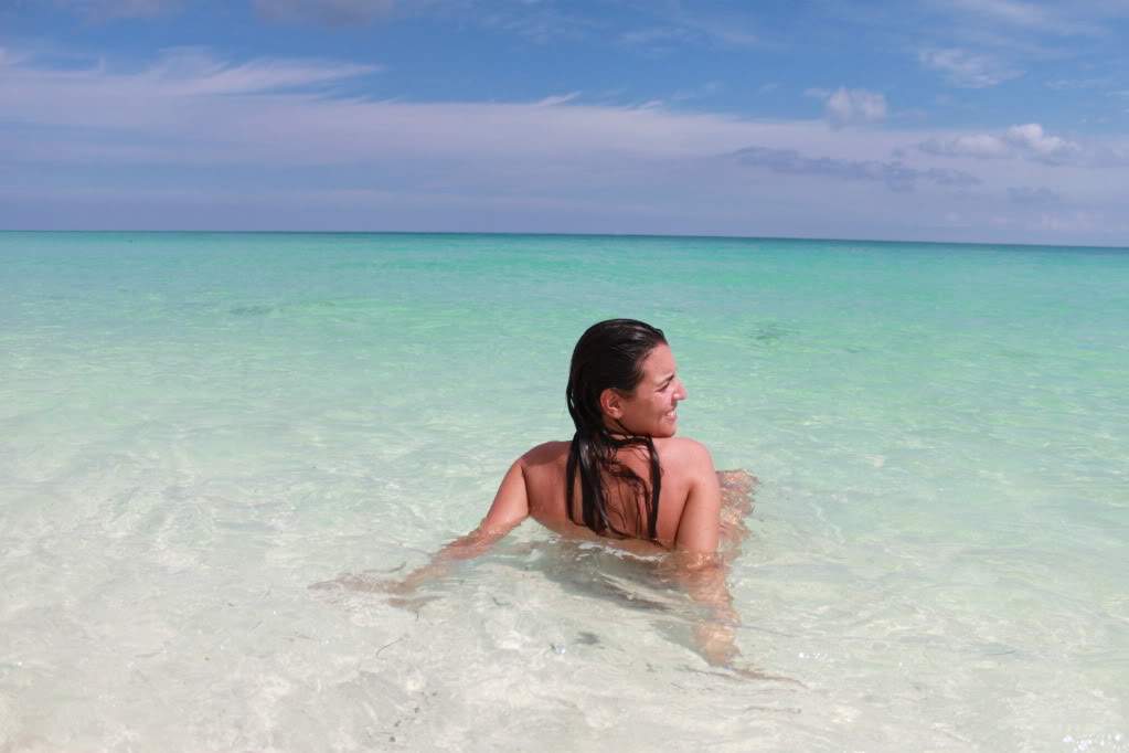 ai1127.photobucket.com_albums_l630_paulinhuh_IMG_1828.jpg