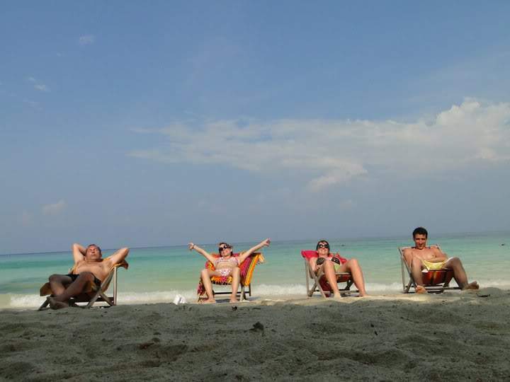 ai1157.photobucket.com_albums_p595_sandritarodrigues_praiaphiphi.jpg