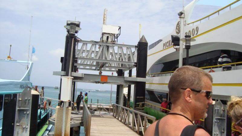 ai1165.photobucket.com_albums_q594_ninoenina_DSC052291280x768.jpg